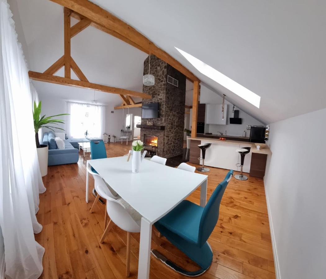 Апартаменты Attic 33 Кымпулунг-Молдовенеск Экстерьер фото