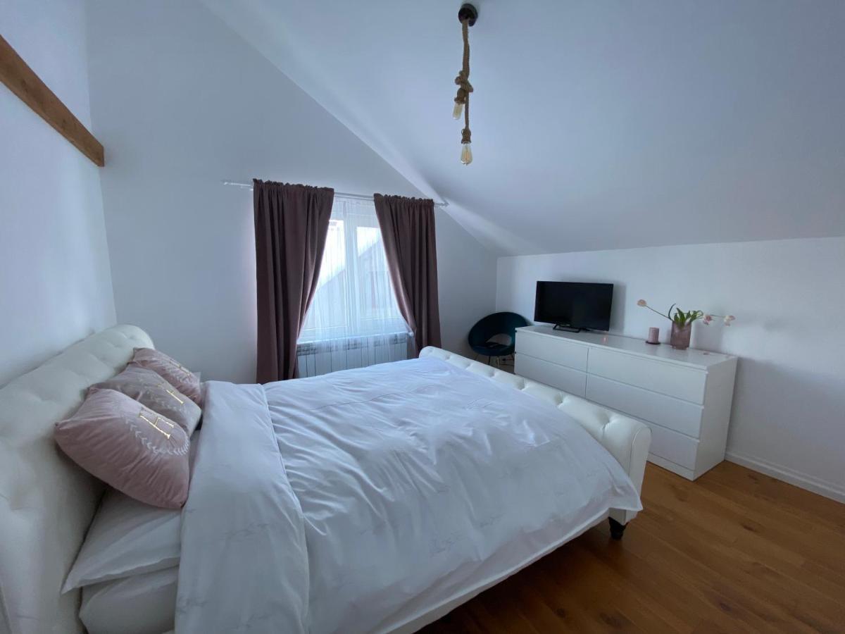 Апартаменты Attic 33 Кымпулунг-Молдовенеск Экстерьер фото