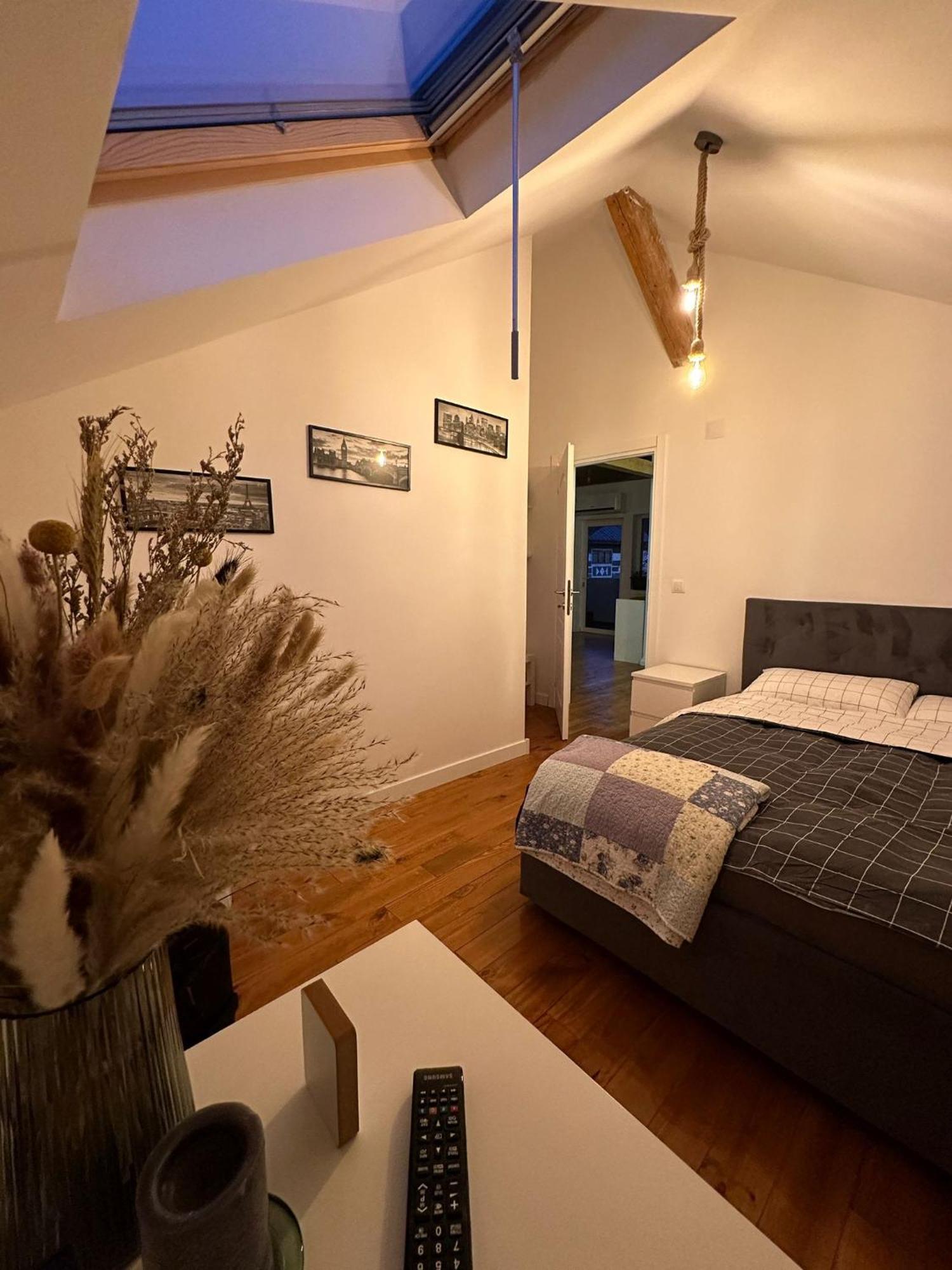 Апартаменты Attic 33 Кымпулунг-Молдовенеск Экстерьер фото